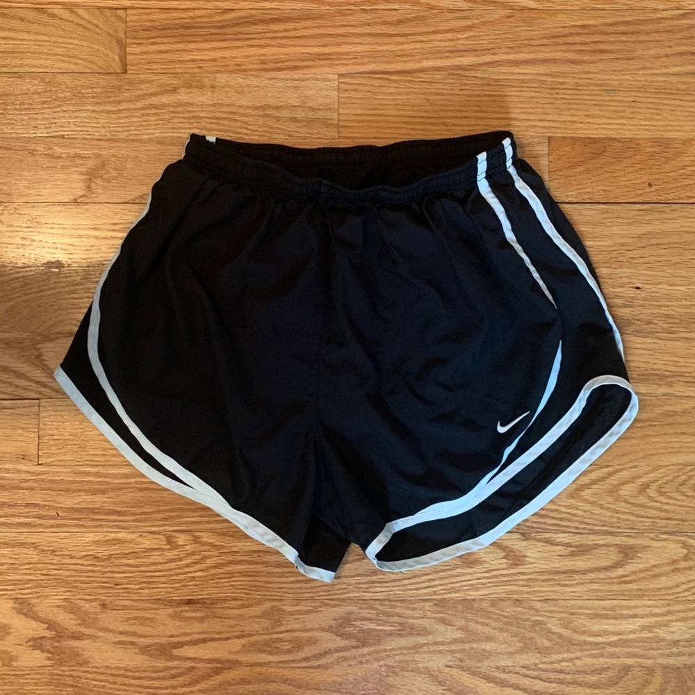 NIKE Tempo Running Shorts
